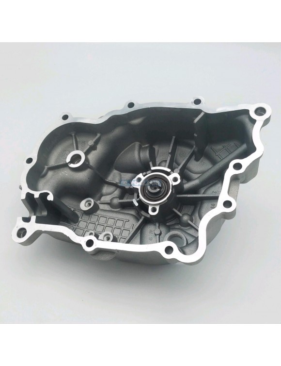 Cache latéral de volant moteur et pompe à eau d'origine Piaggio/Aprilia/Derbi/Gilera - 2 Cache latéral de volant moteur et pompe à eau d'origine Piaggio/Aprilia/Derbi/Gilera - 2