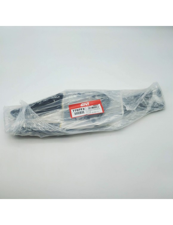 Attacco posteriore GIVI 7707fz per bauletto Monolock KTM Duke 125-390 - 2 Attacco posteriore GIVI 7707fz per bauletto Monolock KTM Duke 125-390 - 2