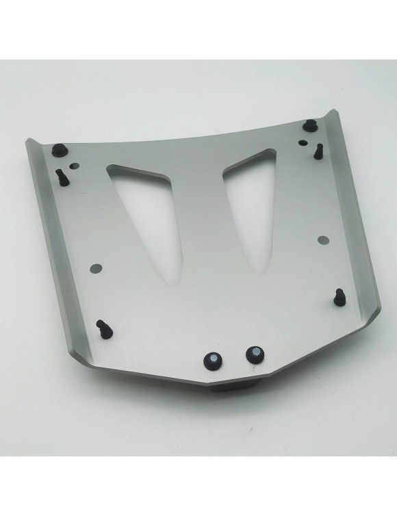 Attacco posteriore alluminio GIVI sra4105 per bauletto Monokey Kawasaki Versys - 3 Attacco posteriore alluminio GIVI sra4105 per bauletto Monokey Kawasaki Versys - 3