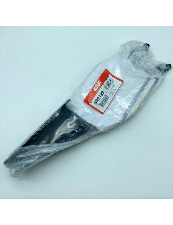 Attacco posteriore GIVI sr2129 x bauletto Monokey/Monolock Yamaha mt-10 - 3 Attacco posteriore GIVI sr2129 x bauletto Monokey/Monolock Yamaha mt-10 - 3