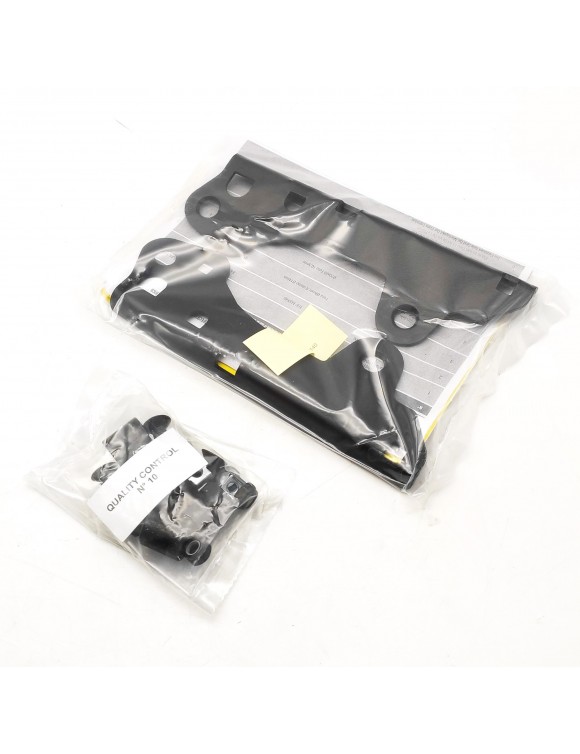 Kit attacco posteriore GIVI sr1192 per bauletto Monokey-Monolock Honda nc 750x - 3 Kit attacco posteriore GIVI sr1192 per bauletto Monokey-Monolock Honda nc 750x - 3