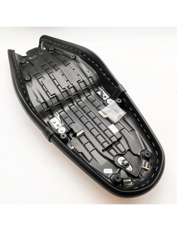 Selle noire Bippost,logoA9708509 Triumph Street Streambbler - 3