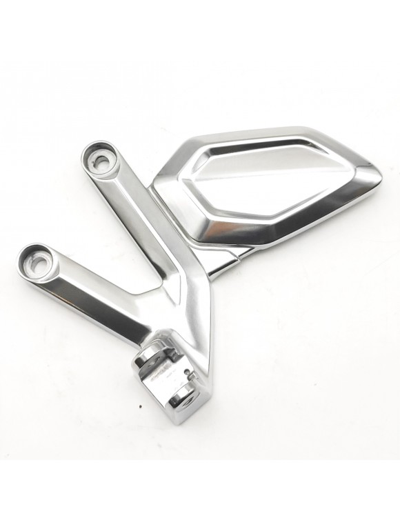 Soporte Estribo Delantero Izquierdo, Original T2086601, Triumph Trident 660 - 3 Soporte Estribo Delantero Izquierdo, Original T2086601, Triumph Trident 660 - 3