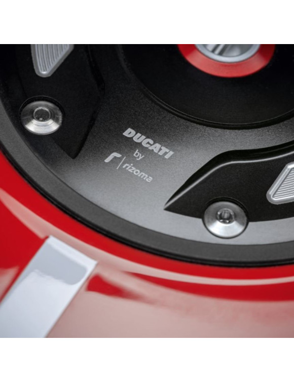 Tappo Serbatoio by Rizoma in Alluminio Nero 97780101AA Ducati Diavel 1260 - 3 Tappo Serbatoio by Rizoma in Alluminio Nero 97780101AA Ducati Diavel 1260 - 3