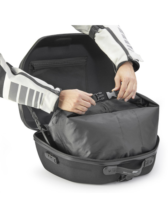 Bolsa trasera semirrígida con sistema de fijación MONOKEY®, 34L Givi WL901B - 3 Bolsa trasera semirrígida con sistema de fijación MONOKEY®, 34L Givi WL901B - 3