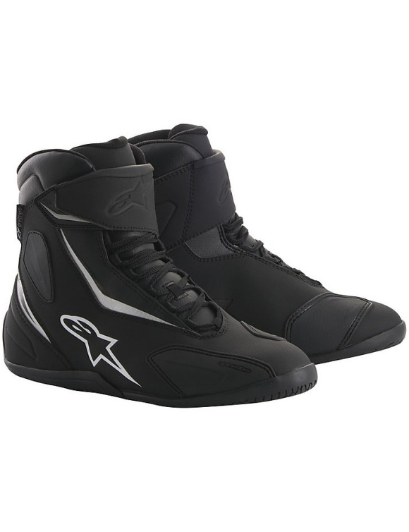 Alpinestars Fastback 2 Drystar® Wasserdichte Motorradschuhe – Schwarz/Weiß 251001812 - 1 Alpinestars Fastback 2 Drystar® Wasserdichte Motorradschuhe – Schwarz/Weiß 251001812 - 1