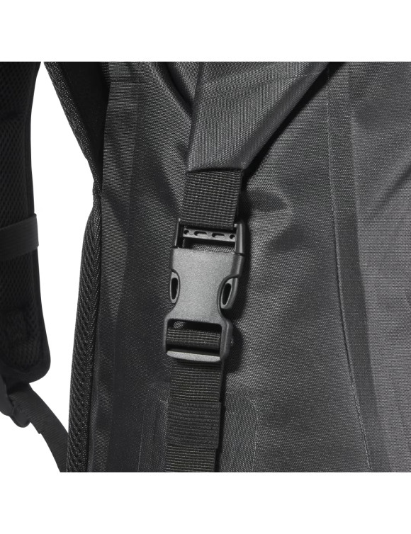 Triumph 25L Ultralite Rucksack Schwarz MLUA24006 - 2