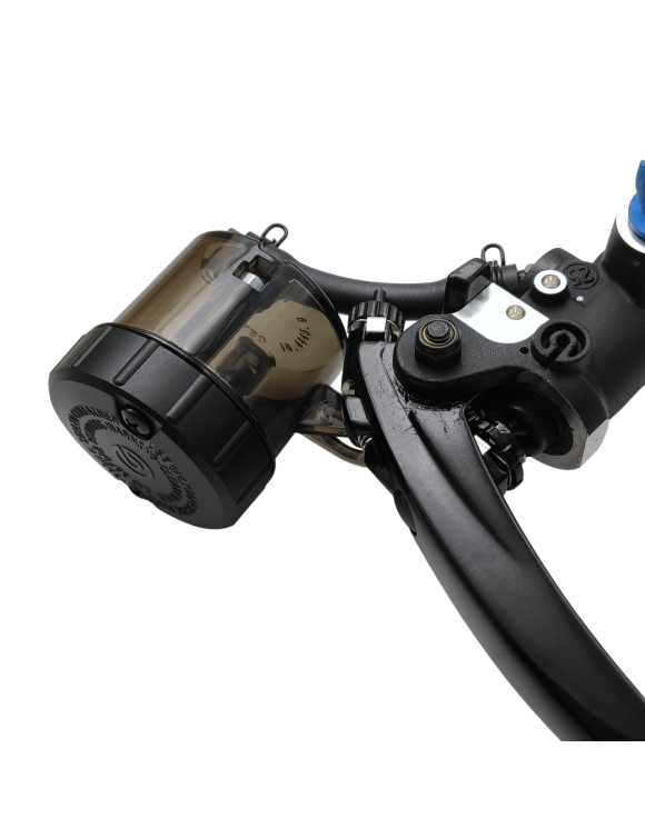 Bomba de freno delantero - OEM T2027685 Triumph Speed Triple 1200 RX/RS/RR - 4 Bomba de freno delantero - OEM T2027685 Triumph Speed Triple 1200 RX/RS/RR - 4